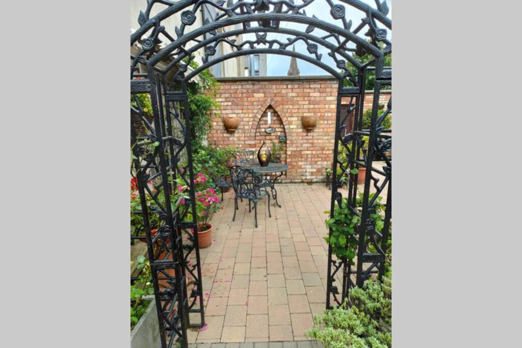 Bt 9 Granny Flat & Walled Garden Belfast Eksteriør billede